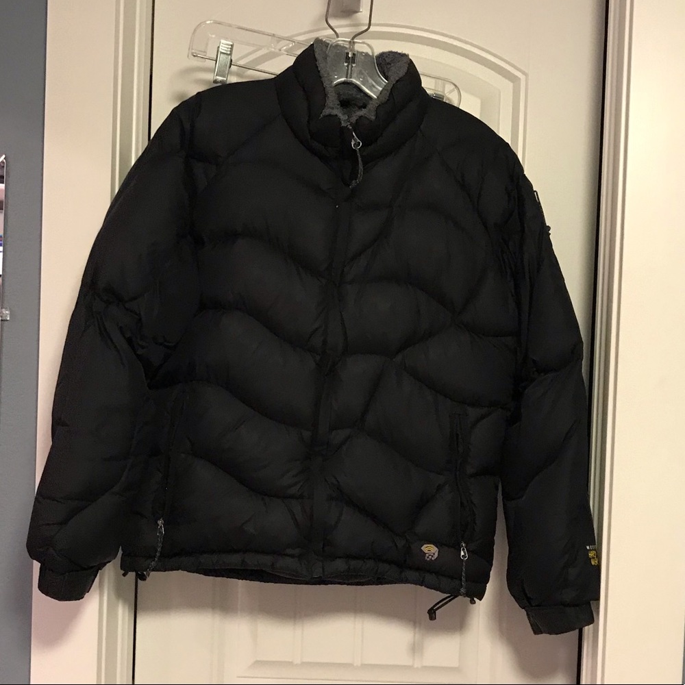 Mountain Hardware short puffy coat.